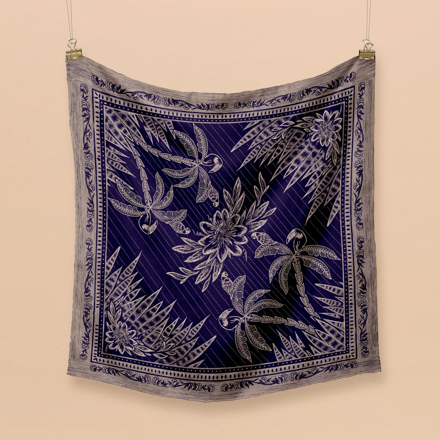 Pañuelo Aurora Bordada