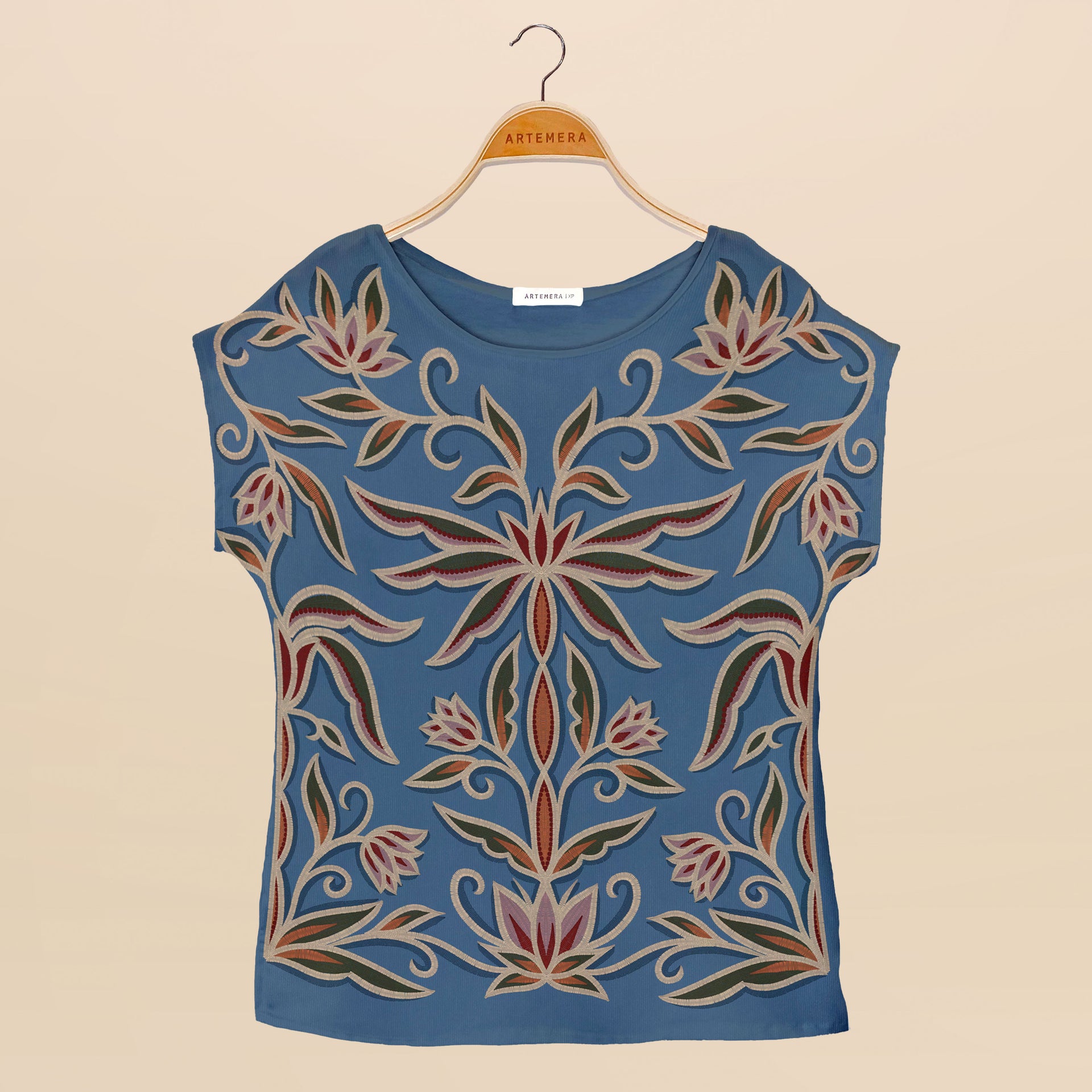 Artemera Aida